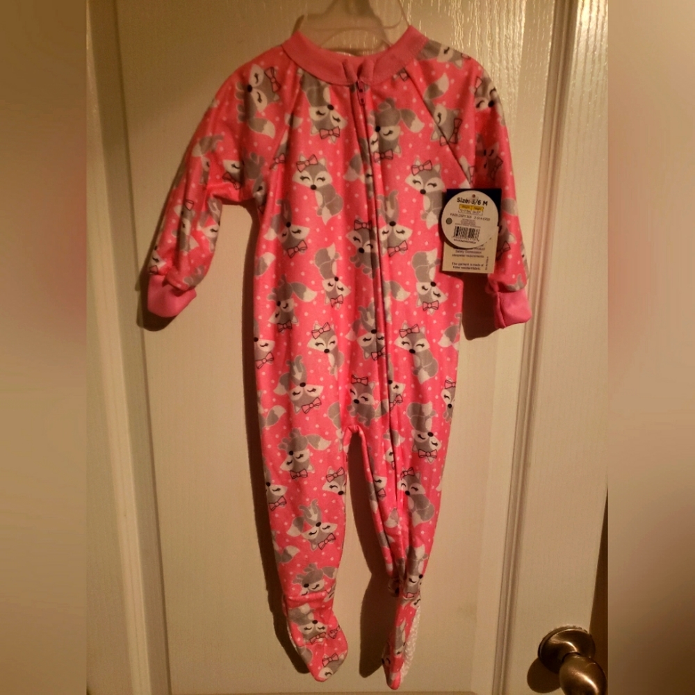 6/9 month new onesie with foxes